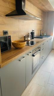 Modern Apartment with Fireplace & Stylish Kitchen - Kanfanar - 6