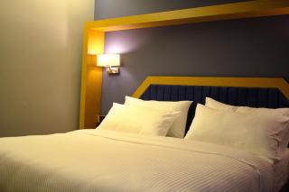 Roof 264 Hotel & Suites - 4