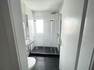 Perfekte 1,5 Wohnung Zentral in Leonberg gegenüber Einkaufzentrum - Leonberg - 6