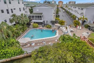 Sea Shell Townhome 23 - Clearwater Beach - 9