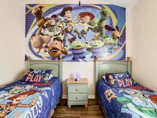 Pool Spa Oasis! 4-bedroom Hideaway W Theme Rooms - Orlando - 6