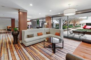 Delta Hotels by Marriott Baltimore North - Baltimore - 3