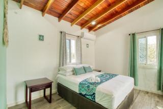 DV 4 at DV Cabanas Gold Standard Certified - Caye Caulker - 9
