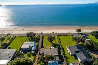 Onetangi Beachfront Escape - Coast & Country - Onetangi - 7