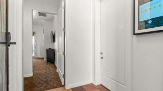 LV020 Upgraded LV Studio with a Private Balcony - La Quinta - 7