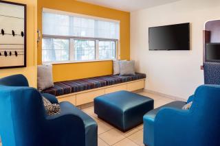 TownePlace Suites Los Angeles LAX Manhattan Beach - Hawthorne - 8