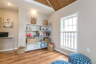 The Beach Pad- A Luxury Sylvan Getaway - Sylvan Beach - 7