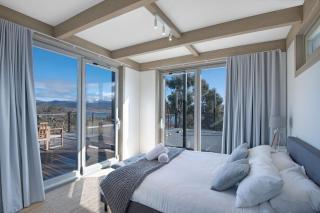 Jindy Haus 1 of 76 Kunama Drive - Jindabyne - 3