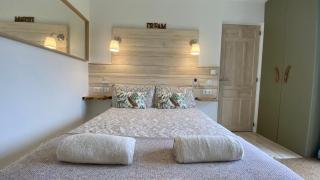 Finca Tranquil - A country villa near Granada with pool table, BBQ, darts and games - Albuñuelas - 2
