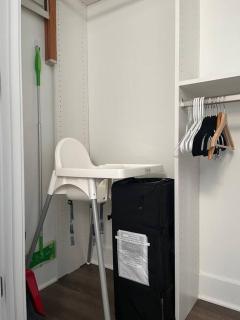 Great area, beautiful & Free parking - 2