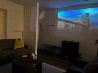 Great area, beautiful & Free parking - 5