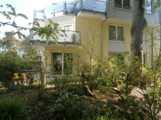 strandnahe FeWo mit 2 Schlafzimmern und Terrasse, Villa am Kurpark, Binz - Binz - 4