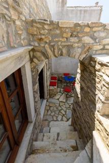 Petrino House - Apeiranthos - 4