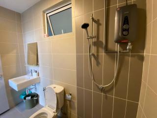 Fatih Amani Guesthouse with Playstation PS3 - 3