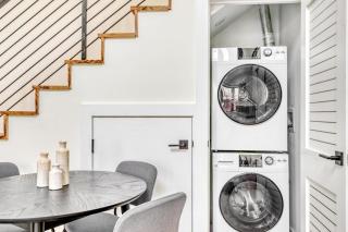 Eastern Mkt 2BR w WD Rooftop nr TJ Metro WDC-407 - Washington - 2