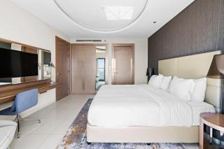ALiving Luxury 1BR Paramount Tower Business bay with Burj Khalifa View 6103 - Dubai - 4