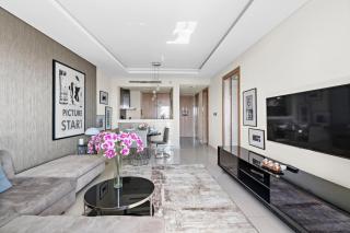ALiving Luxury 1BR Paramount Tower Business bay with Burj Khalifa View 6103 - Dubai - 7