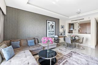 ALiving Luxury 1BR Paramount Tower Business bay with Burj Khalifa View 6103 - Dubai - 9