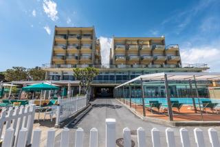 Hotel Bellevue Et Mediterranée - Diano Marina - 7