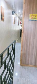 Royal Cabin Stay - Mumbai - 2