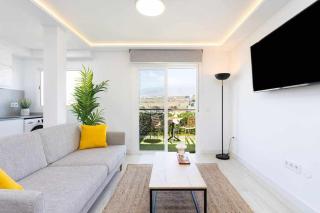 Sunnyland apartment arona - 2