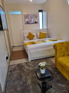 Lux Suites Royal Suburbs Apartments - Nairobi - 9