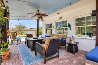 Walk to Beach Home with BBQ and Fire Pit in Bradenton - Bradenton - 9