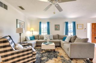 Walk to Beach Home with BBQ and Fire Pit in Bradenton - Bradenton - 6