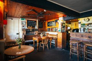 The East End Arms - Lymington - 4
