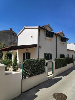 Mala Villa - Kaštela - 0