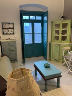 Almira Studios and Apartments - Agia Marina - 2