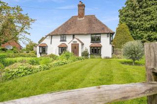 Local Walks Pub Gardens Pet Friendly Landscaped Gardens and Free Private Parking - Doddington - 3