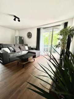 Grand appartement, calme, proche centre-ville - Pau - 0