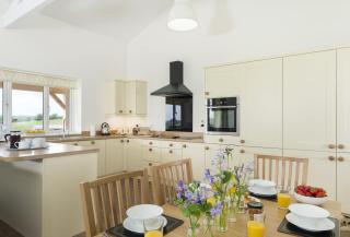Strawberry Lodge - - 3