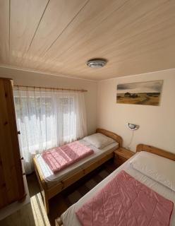 Gemütlicher Bungalow an der Mecklenburgischen Seenplatte - Jabel - 4