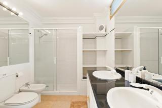 Spacious apart with large terrace,5 min beach - 7