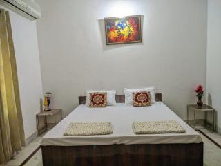 Kridha holidays homestay with kitchen - Vrindāvan - 0