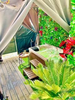 La lover’s jungle - 1