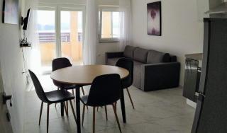 Charming 2-Bed Apartment in Okrug Gornji - Trogir - 6