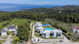 Blue Avenue - Paliouri - 9
