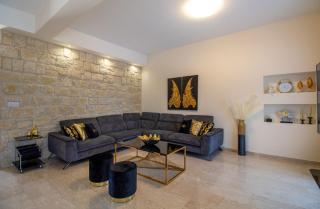 Golf Villa in Aphrodite Hills HG07 - 2