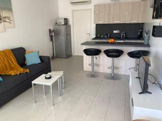 Appart'Calvi, 200 m de la plage de la Pinède, WIFI gratuit - Calvi - 8