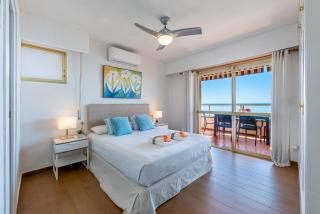 797 HOLIDAY RENTALS - Piso con espectaculares vistas en primera linea de playa - Torremolinos - 8