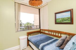 Barefoot Trace 202 - 1