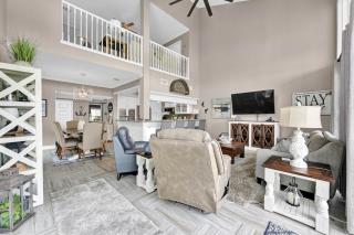 The Lake House - Montgomery - 3