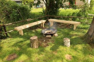 7 person House with swing, firepit, hammock, garden, swimming lake, child friendly, in- and outside playground, and great coffee - Ewijk - 2