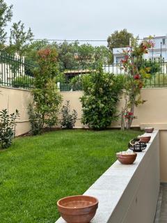 Silver & Jo APARTMENT NEAR THE AIRPORT - Artemida - 4
