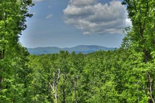 Casa Rustica Cabin with Mountain Views & Hot Tub - Blue Ridge - 7