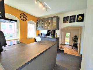 Kunstvoll - individuelle 4-Zimmer Ferienwohnung mit Balkon in Meißen - Meißen - 1