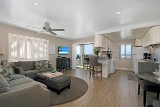 215A - Beautiful Sunsets, Beach View, Free Wifi - Oceanside - 0